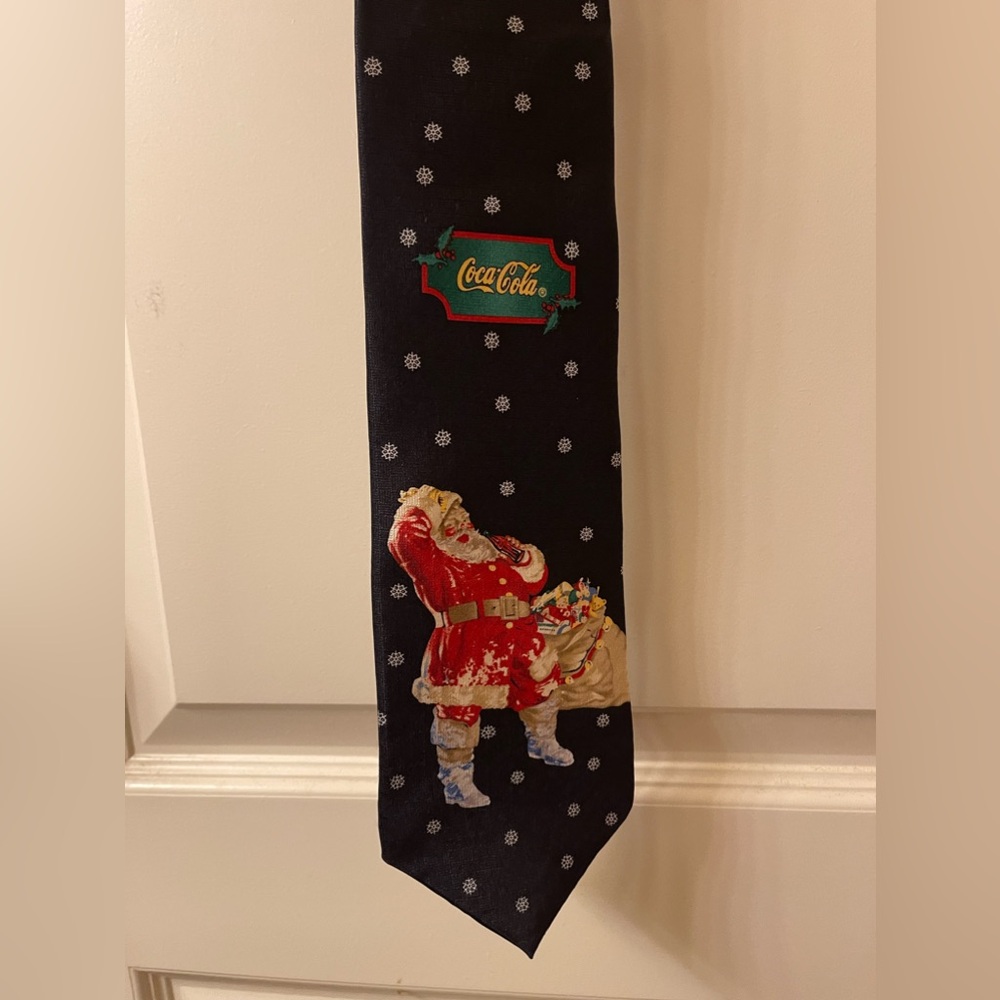 VINTAGE Coca Cola Christmas Tie